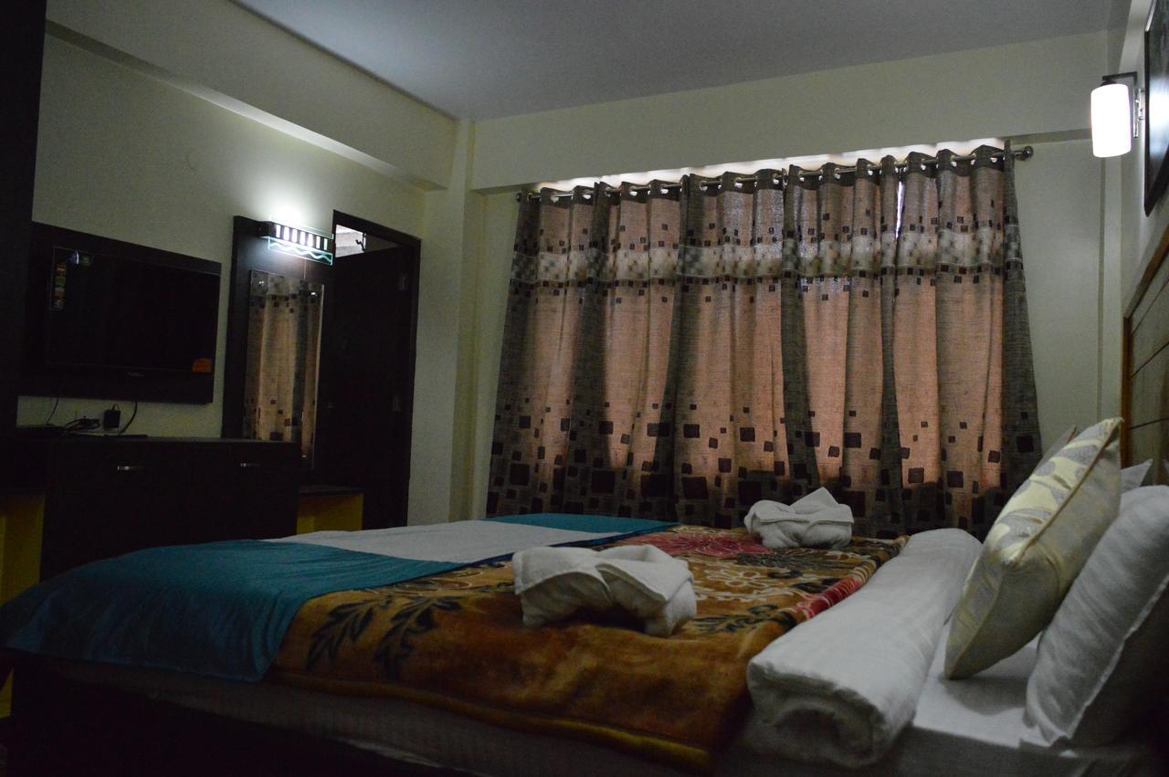 Golden Dolma Hotel Дарджилинг Екстериор снимка