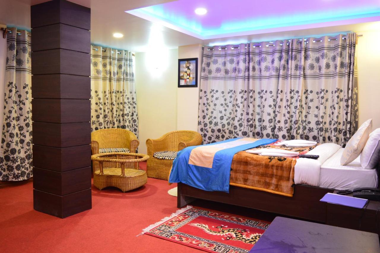 Golden Dolma Hotel Дарджилинг Екстериор снимка